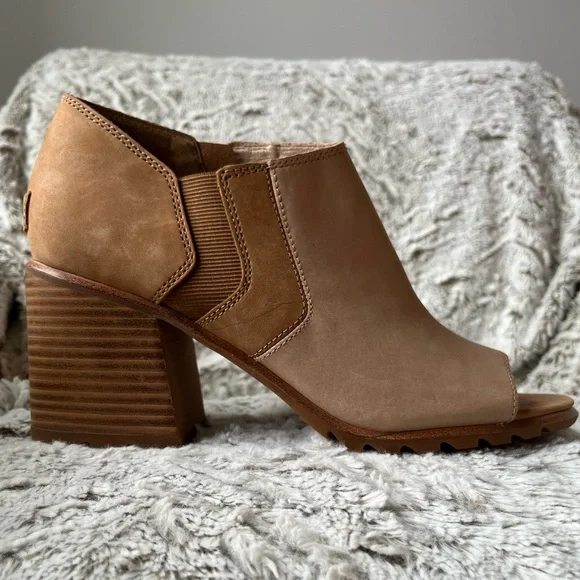 Sorel Nadia Ankle Boot (New!) - Picture 10 of 14